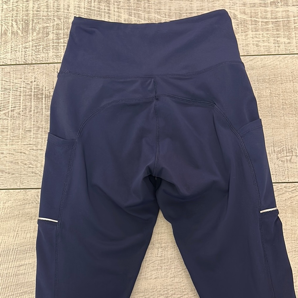 Olacia Navy High-Waisted Leggings